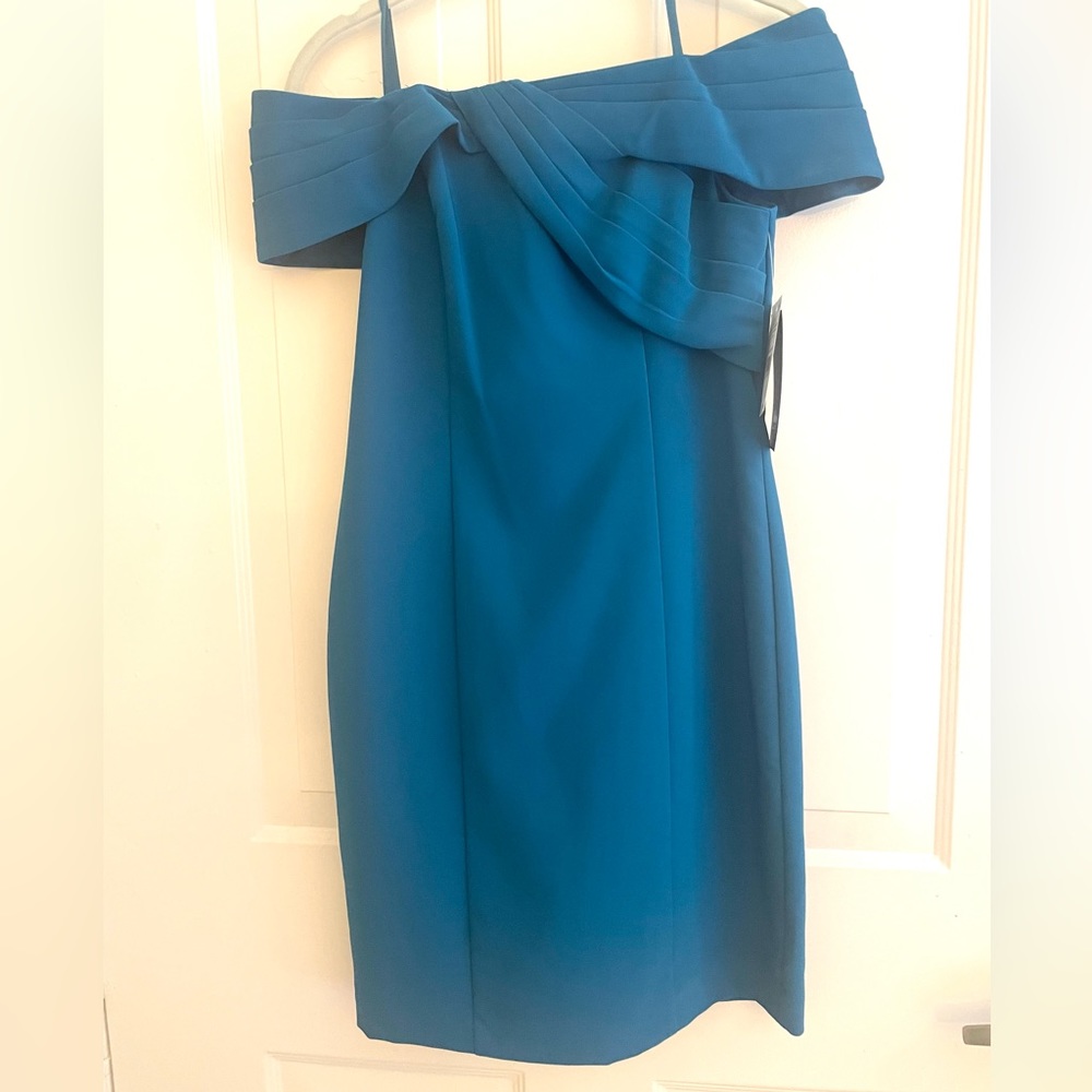 AIDAN MATTOX NWT Twist Crepe Off the Shoulder Cocktail dress Size 4